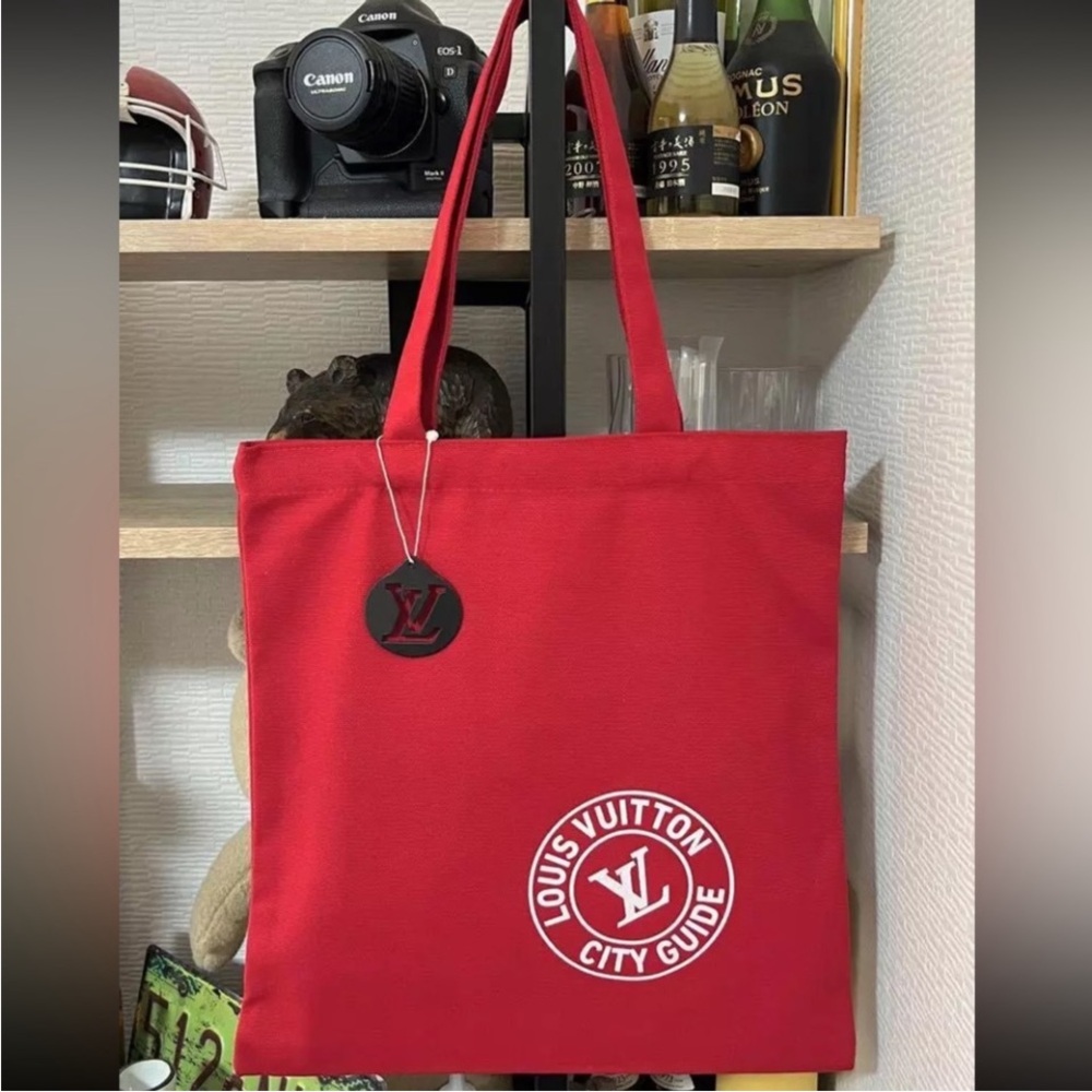 Louis Vuitton City Guide Tote